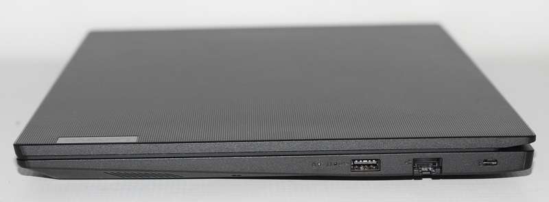 Lenovo V15 G4 AMD Ryzen 3 7320U 2.40GHz, 8GB Ram , 256GB SSD ,15.6" Full HD (1920x1080) Windows 11
