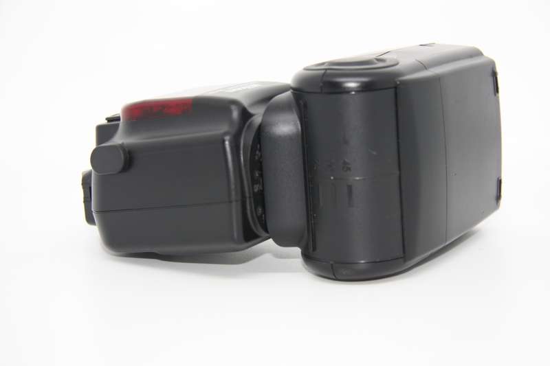 Nikon SB-900 AF Speedlight Flash for Nikon Digital SLR Cameras