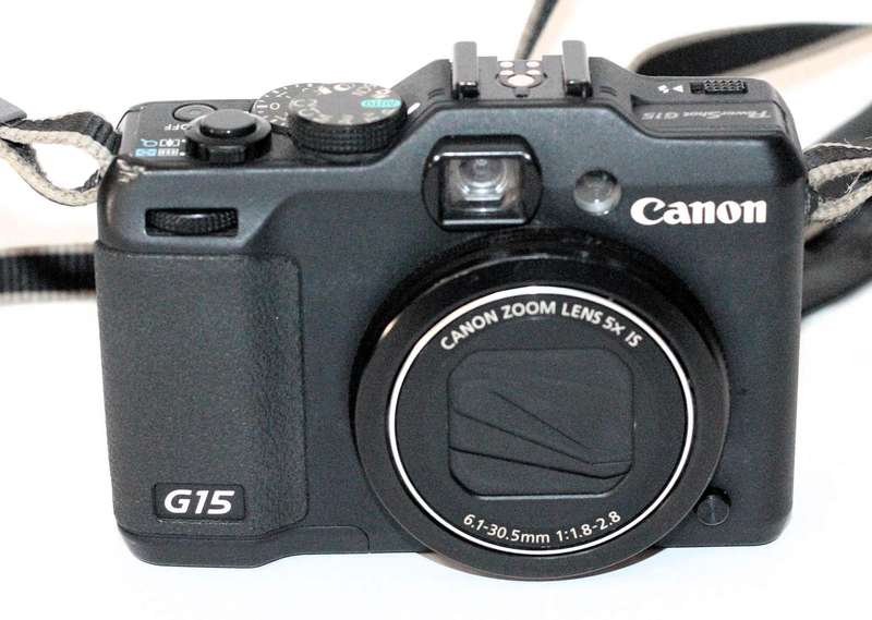 Canon PowerShot G15 12MP Digital Camera with 3-Inch LCD