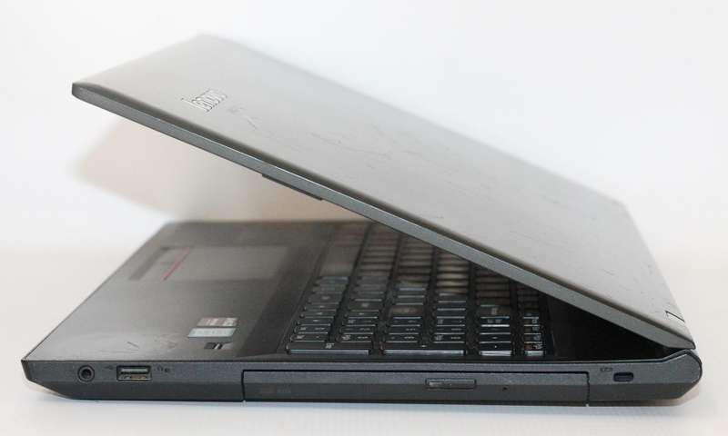 Lenovo E51-80 , Intel Core i7-6500U,  8GB RAM, 256GB SSD, 2GB AMD Radeon R5 M330 GDDR5, 15.6" HD