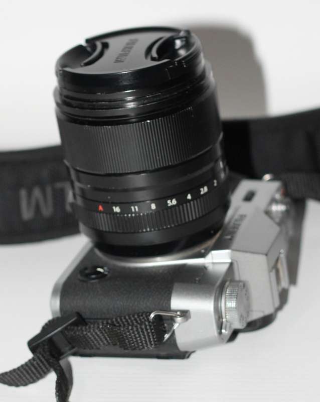 Fujifilm X-T10 Body Black Mirrorless Digital Camera With  Fujifilm XF 33mm f/1.4 R LM WR Lens