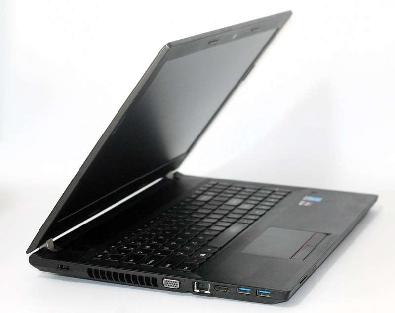 Lenovo E50  Intel Core i5-7500U @2.40GHz, 16GB Ram,  256GB SSD, 2GB AMD ATI Pro R5 M330, 15" HD