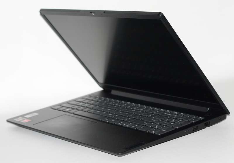Lenovo V15 G4 AMD Ryzen 3 7320U 2.40GHz, 8GB Ram , 256GB SSD ,15.6" Full HD (1920x1080) Windows 11