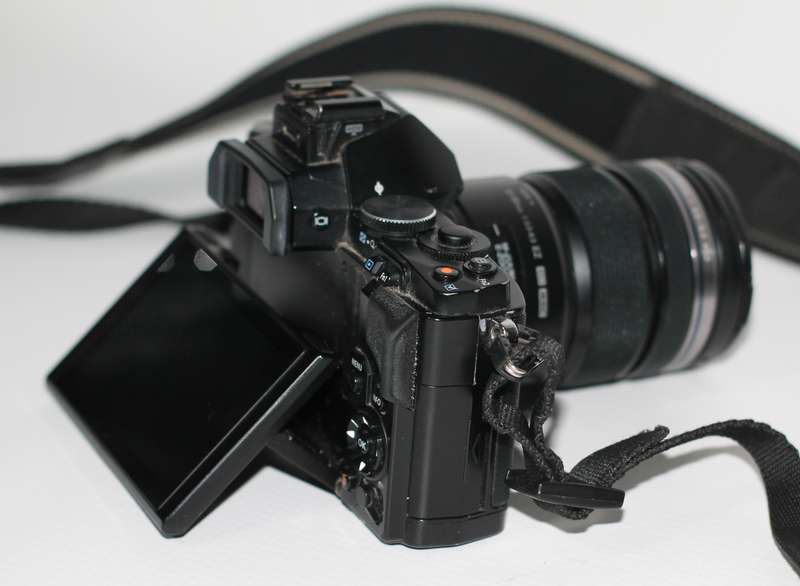 Olympus OM-D E-M5 Camera with 12-50mm f3.5/5.6 Power Zoom Lens