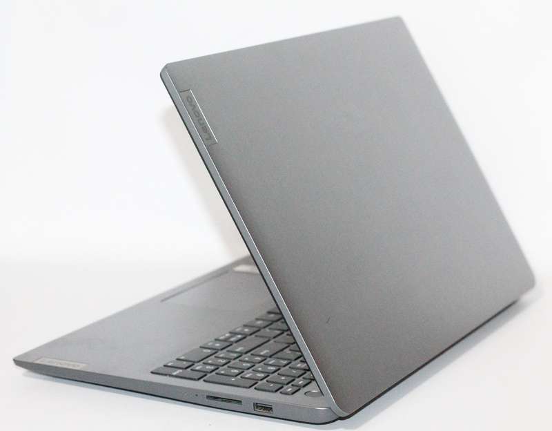 Lenovo IdeaPad 3 AMD Ryzen 5 3500U @2.10GHz,8GB Ram,512GB SSD  AMD Radeon Vega 8 Graphics , FHD