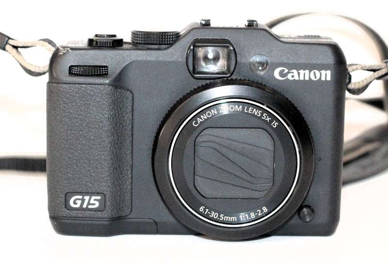 Canon PowerShot G15 12MP Digital Camera with 3-Inch LCD