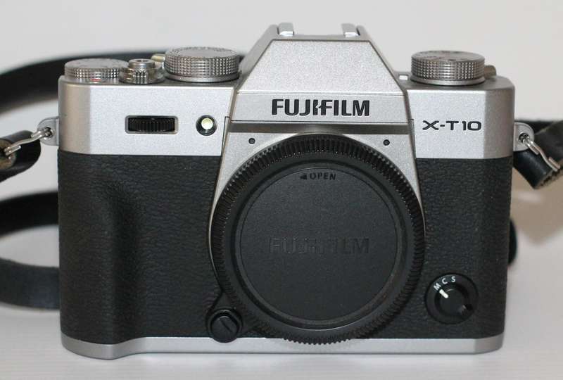 Fujifilm X-T10 Body Black Mirrorless Digital Camera