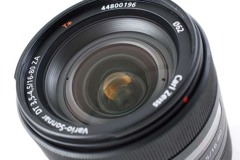 Sony 16-80mm f/3.5-4.5 Carl Zeiss Vario-Sonnar T DT Zoom Lens for Sony Alpha Digital SLR Camera