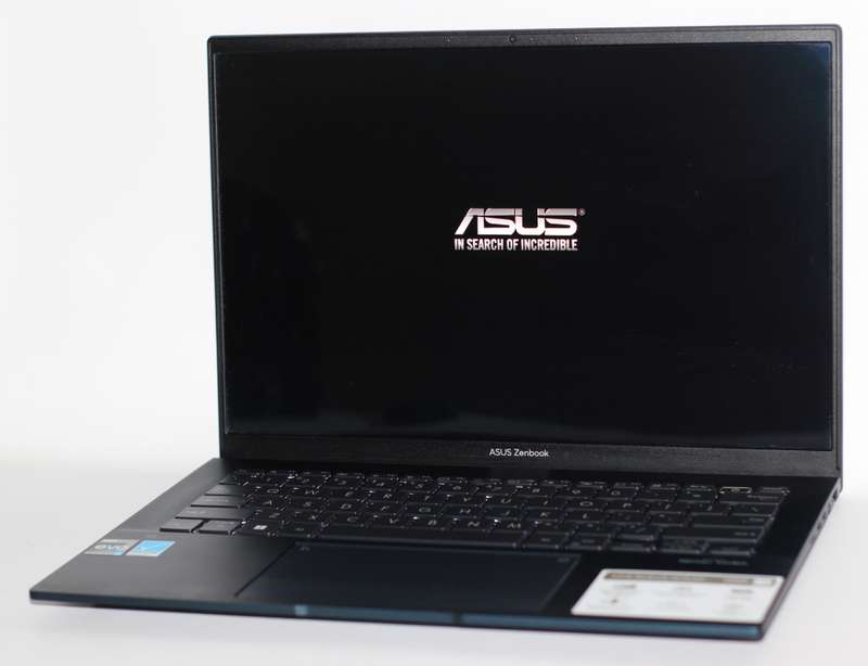 ASUS Zenbook 14 OLED UX3402 Notebook PC  Core i7-1360P  / 16GB RAM / 1TB SSD / 14.0 WQXGA+ OLED