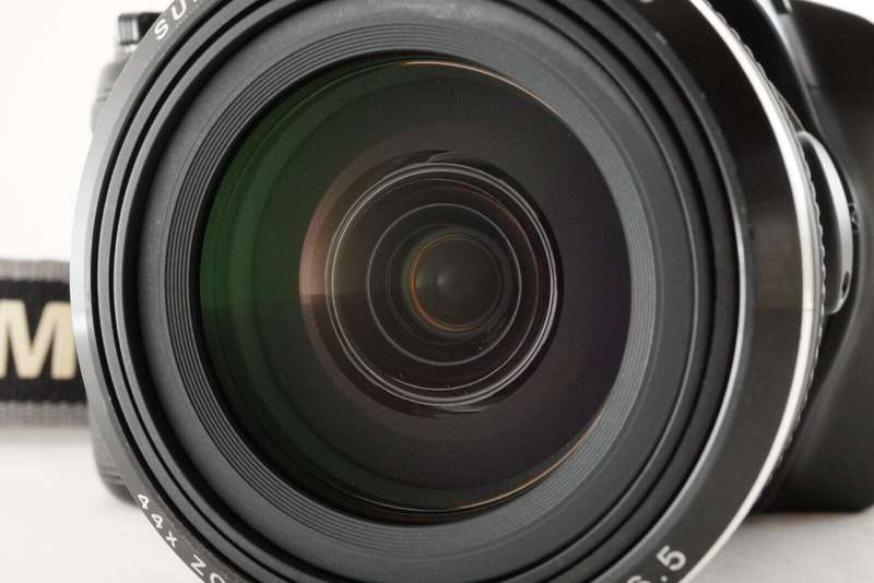 Fujifilm FinePix S9200 16MP Digital Camera with 3.0-Inch LCD (Black)