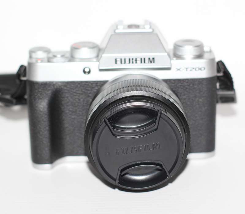 Fujifilm X-T200 Mirrorless Digital Camera with 15-45mm Lens