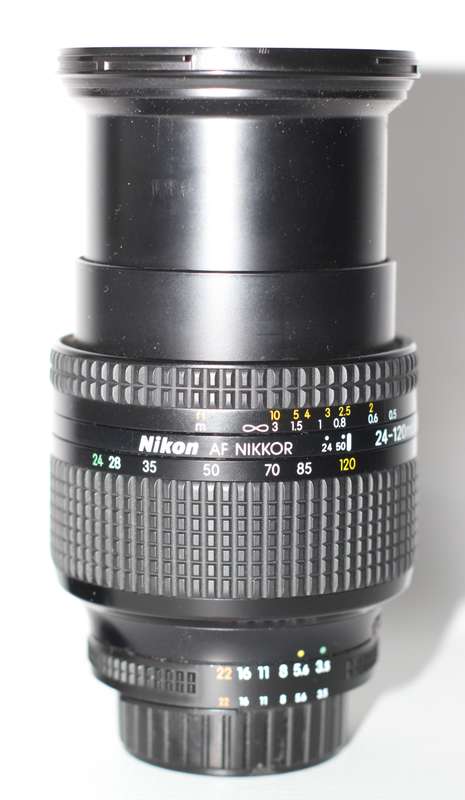 Nikkor 24-120mm f/3.5-5.6D IF AF lens