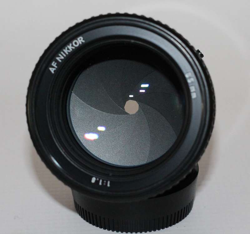 Nikon 85mm f1.8 AF Nikkor - Lens