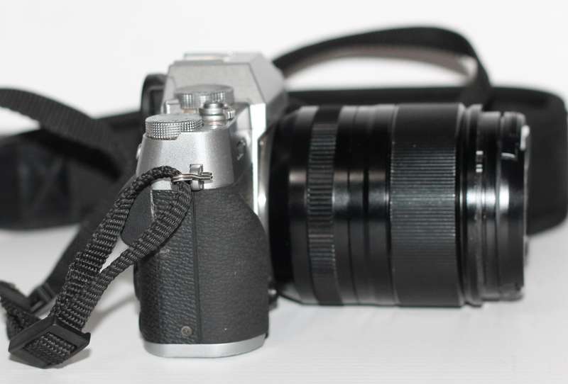 Fujifilm X-T10 Body Black Mirrorless Digital Camera With  Fujifilm XF 33mm f/1.4 R LM WR Lens