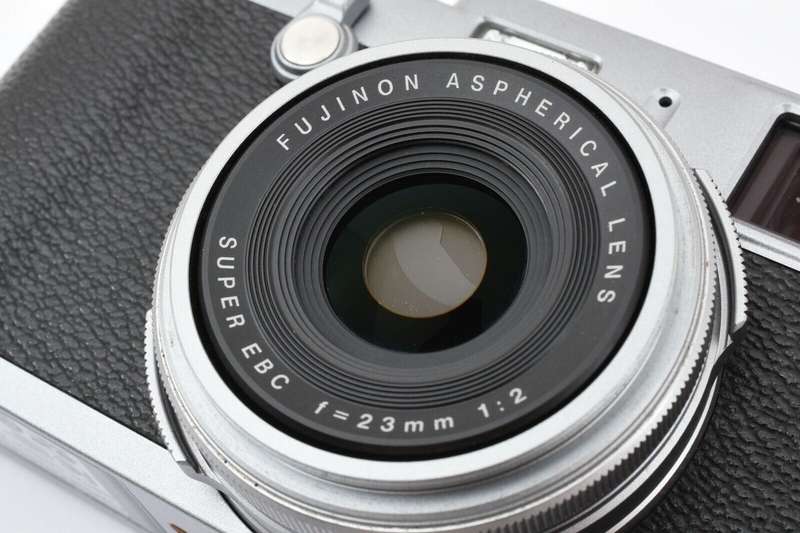Fujifilm X100S 16 MP Digital Camera with 2.8-Inch LCD (Silver)