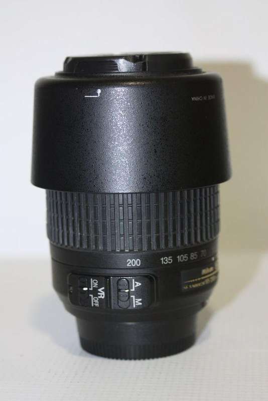 Nikon AF-S DX VR Zoom-NIKKOR 55-200mm f/4-5.6G IF-ED VR VIBRATION REDUCTION LENS