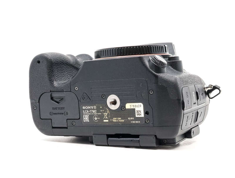 Sony Alpha a77 II , 24.3MP DSLR Camera Body IN EXCELLENT CONDITION, LOW SHUTTER COUNT OF 2400