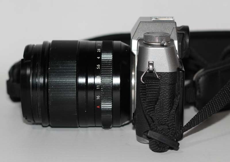 Fujifilm X-T10 Body Black Mirrorless Digital Camera With  Fujifilm XF 33mm f/1.4 R LM WR Lens