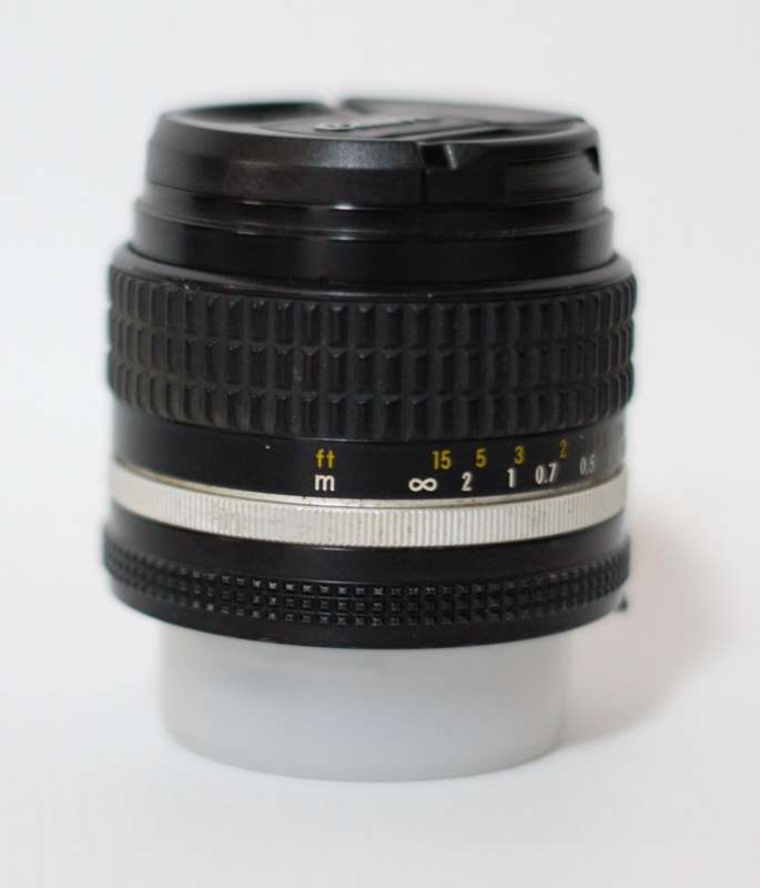 Nikon AI-S NIKKOR 28mm f/2.8 MF Wide Angle Prime Lens F Mount