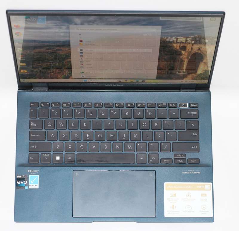 ASUS Zenbook 14 OLED UX3402 Notebook PC  Core i7-1360P  / 16GB RAM / 1TB SSD / 14.0 WQXGA+ OLED