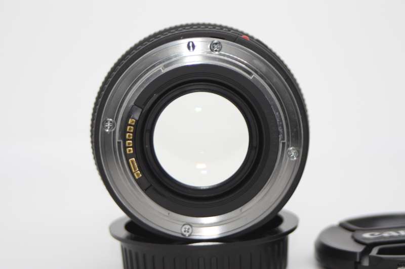 CANON EF 50mm f/1.4 USM