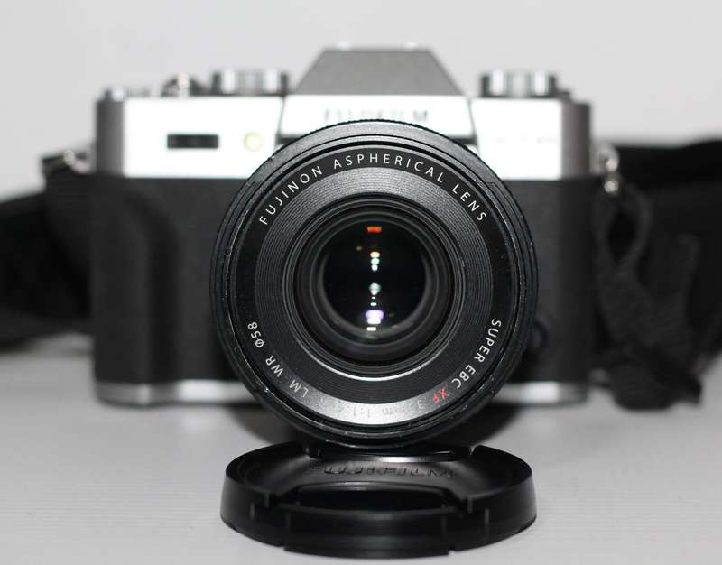 Fujifilm X-T10 Body Black Mirrorless Digital Camera With  Fujifilm XF 33mm f/1.4 R LM WR Lens