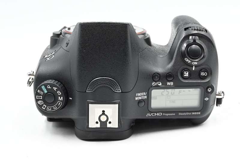 Sony Alpha a77 II , 24.3MP DSLR Camera Body IN EXCELLENT CONDITION, LOW SHUTTER COUNT OF 2400