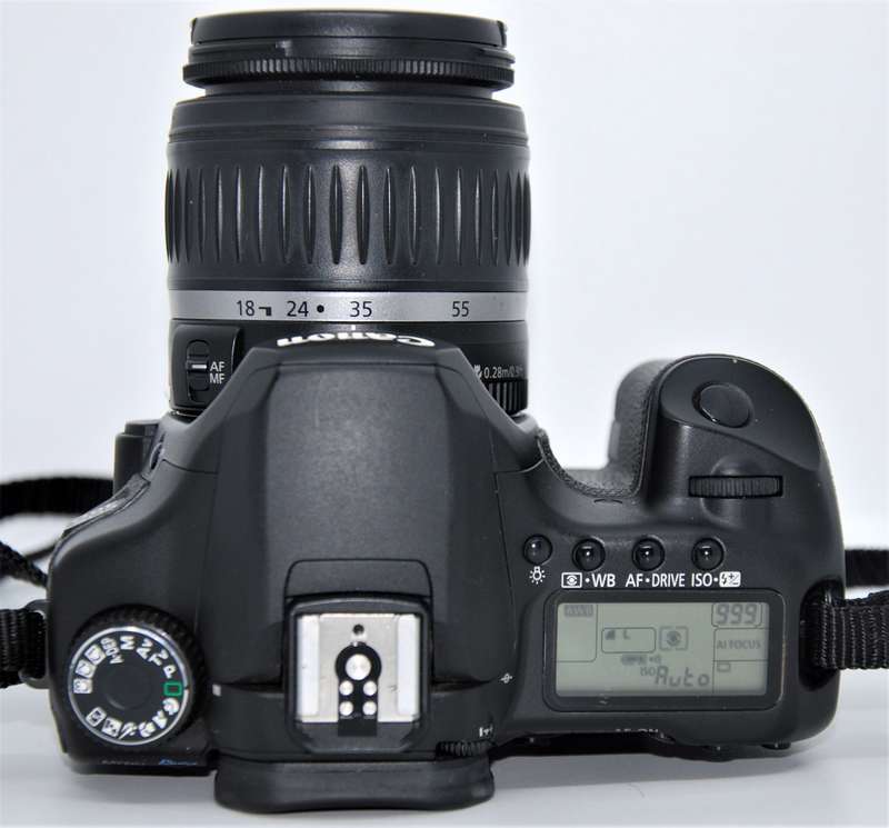 Canon EOS 40D 10.1MP Digital SLR Camera with EF 18-55mm Canon Zoom Lens IN VERY GOOD CONDITION