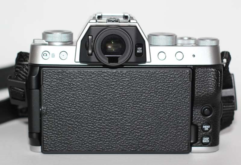 Fujifilm X-T200 Mirrorless Digital Camera with 15-45mm Lens