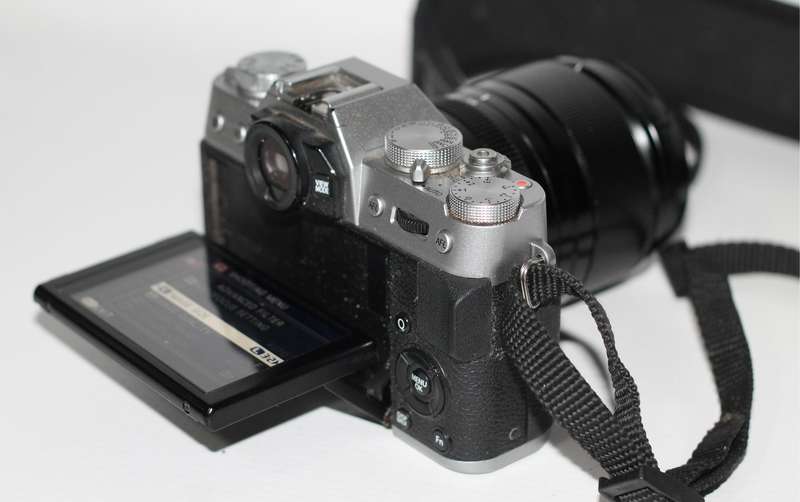 Fujifilm X-T10 Body Black Mirrorless Digital Camera With  Fujifilm XF 33mm f/1.4 R LM WR Lens