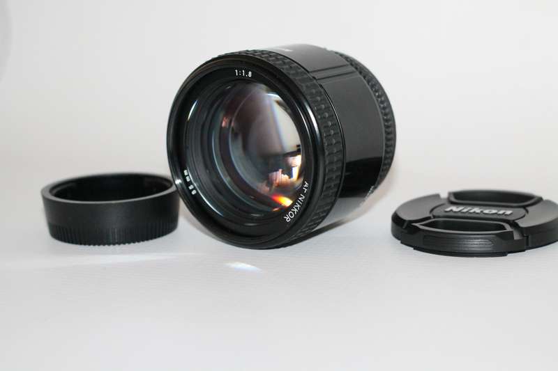 Nikon 85mm f1.8 AF Nikkor - Lens