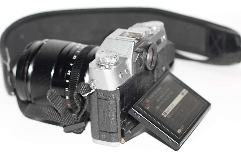 Fujifilm X-T10 Body Black Mirrorless Digital Camera With  Fujifilm XF 33mm f/1.4 R LM WR Lens