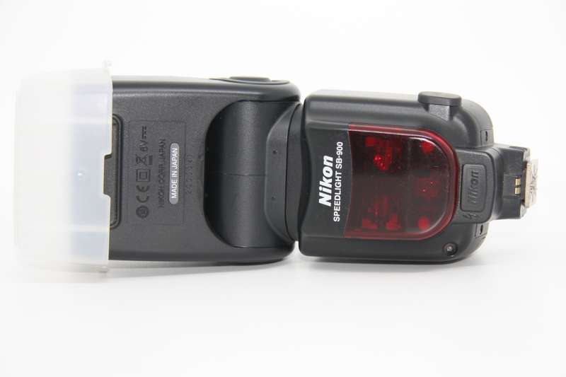 Nikon SB-900 AF Speedlight Flash for Nikon Digital SLR Cameras