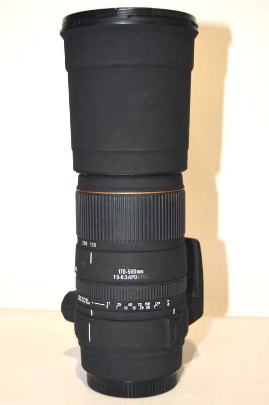 Sigma 170-500mm f/5-6.3 DG APO With lens Hood and Collard Tripod