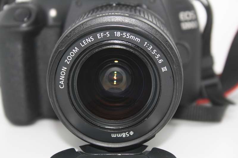 Canon EOS 1200D 18MP DSLR Camera , FULL HD MOVIES,18-55mm Lens, SHOULDER BAG, VERY GOOD CONDITION