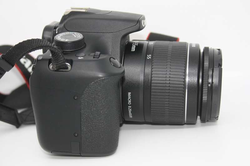 Canon EOS 1200D 18MP DSLR Camera , FULL HD MOVIES,18-55mm Lens, SHOULDER BAG, VERY GOOD CONDITION