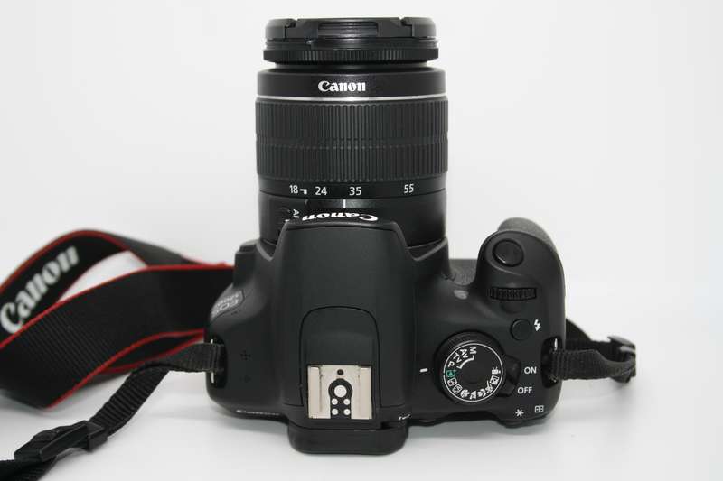Canon EOS 1200D 18MP DSLR Camera , FULL HD MOVIES,18-55mm Lens, SHOULDER BAG, VERY GOOD CONDITION