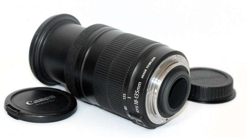Canon EF-S 18-135mm f/3.5-5.6 IS Lens