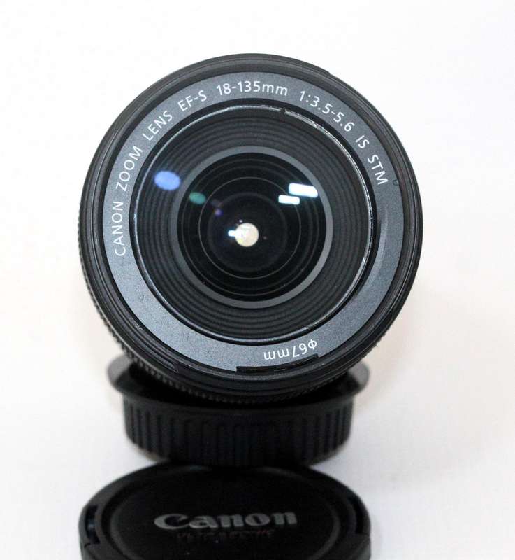 Canon EF-S 18-135mm f/3.5-5.6 IS STM