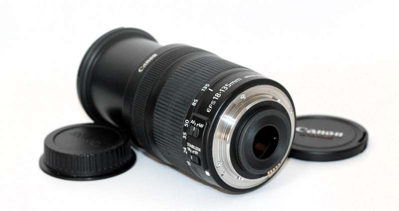 Canon EF-S 18-135mm f/3.5-5.6 IS STM