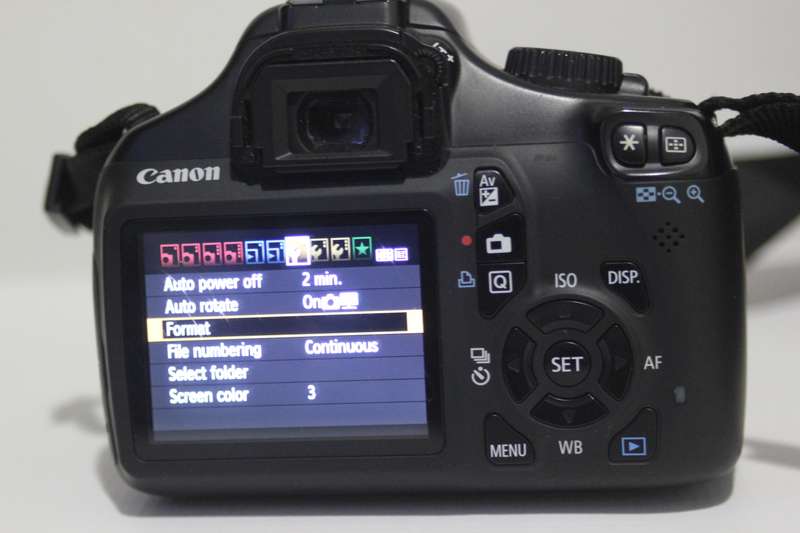 CANON EOS 1100D,12MP DSLR CAMERA WITH HD MOVIES, COMING WITH 18-55MM ZOOM LENS