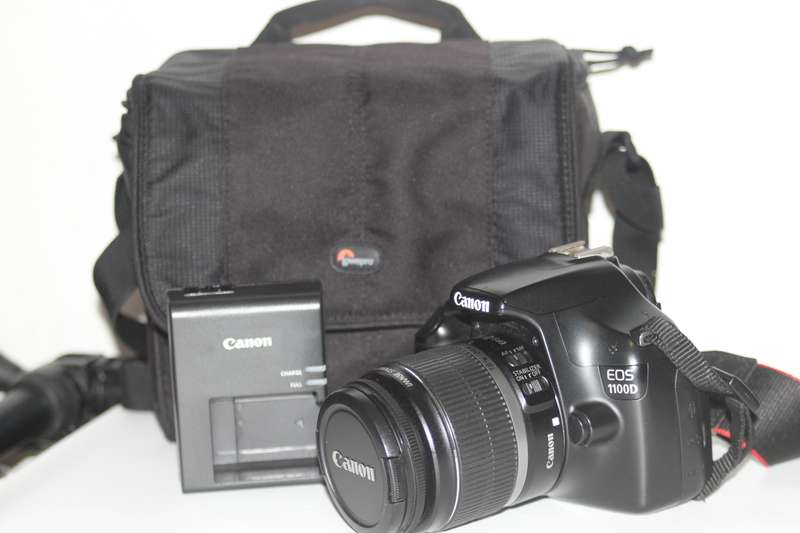 CANON EOS 1100D,12MP DSLR CAMERA WITH HD MOVIES, COMING WITH 18-55MM ZOOM LENS