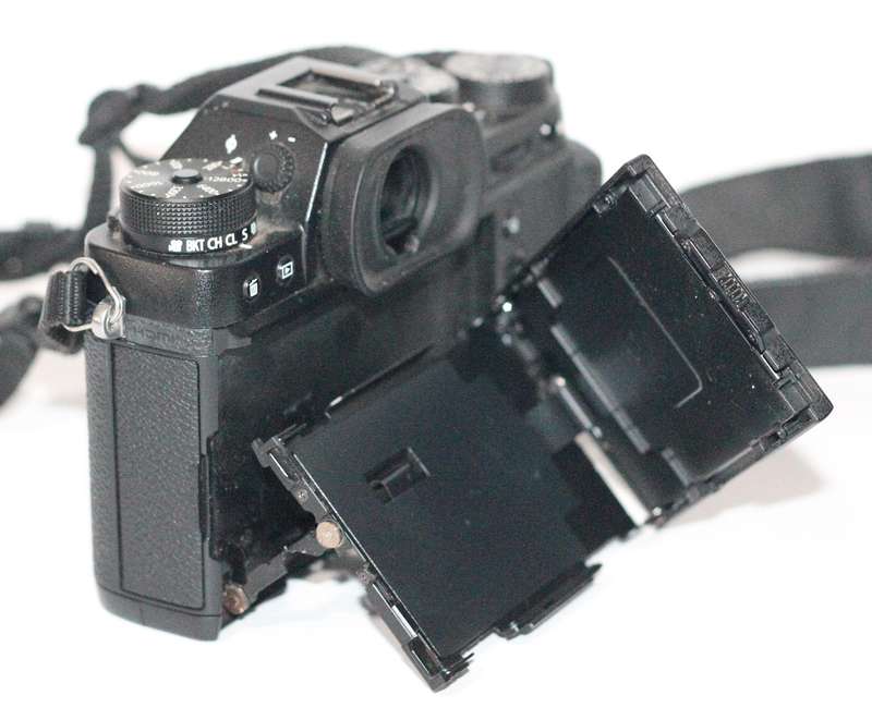 FUJIFILM X-T2 Mirrorless Digital Camera Body