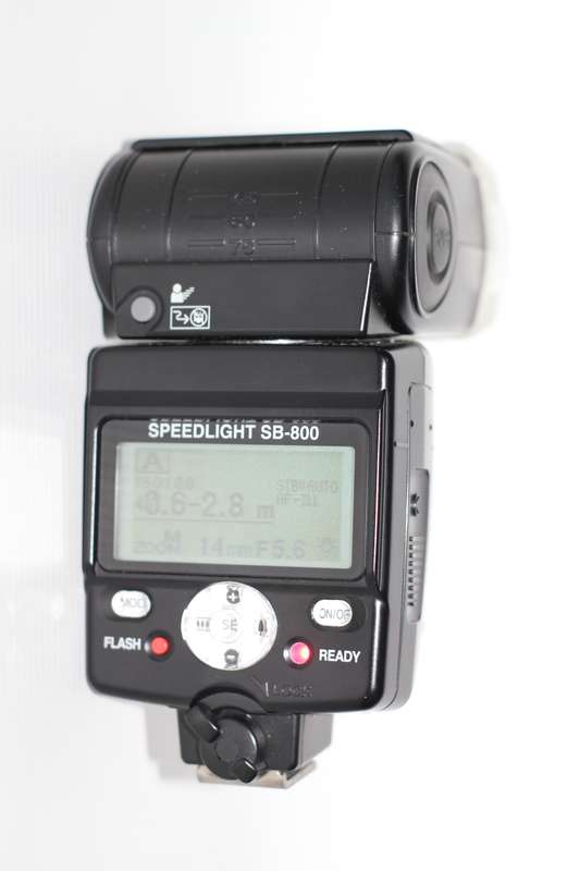 Nikon SB-800 AF Speedlight for Nikon Digital SLR Cameras IN EXCELLENT CONDITION