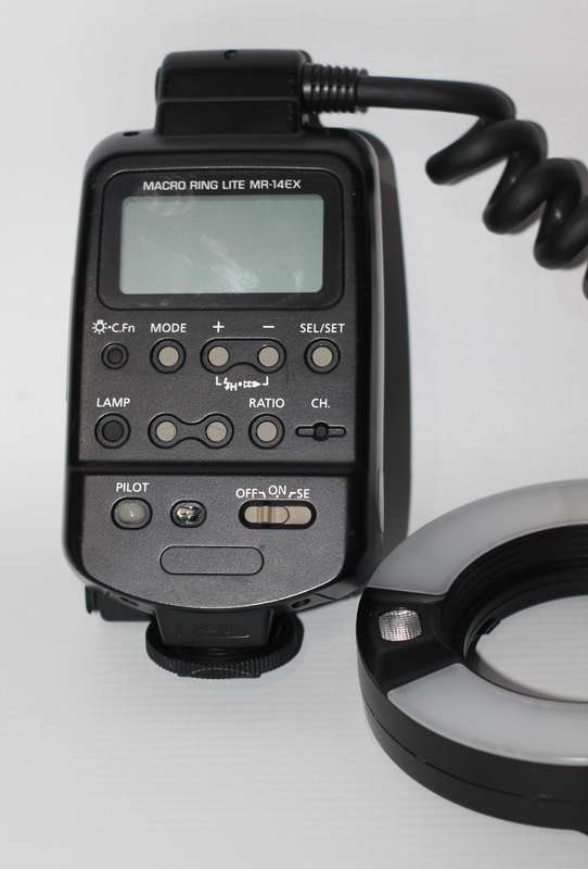 Canon Macro Ring Lite MR-14EX
