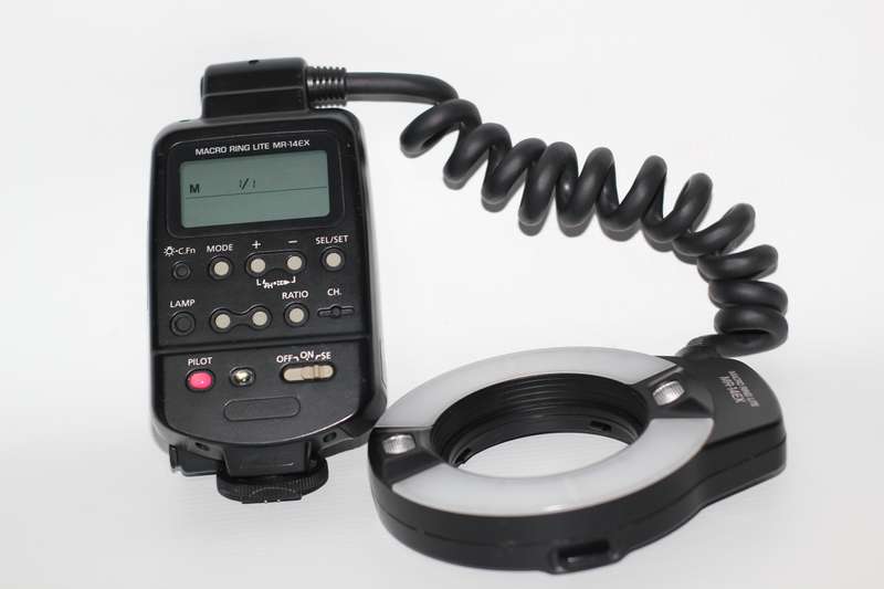 Canon Macro Ring Lite MR-14EX