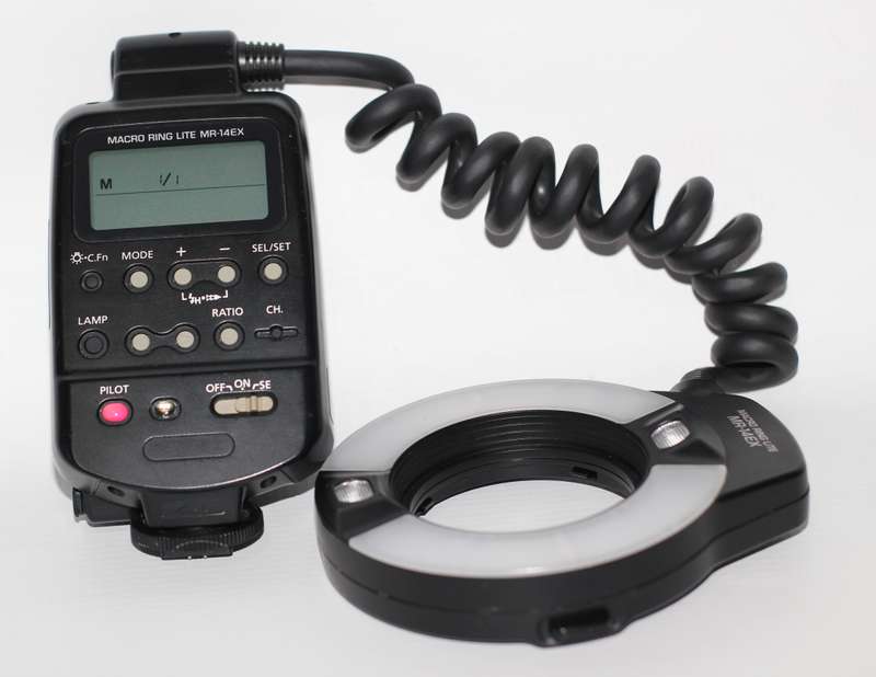 Canon Macro Ring Lite MR-14EX