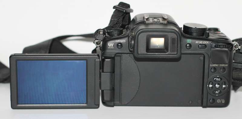 Panasonic Lumix DMC-G2 12.1 MP Live MOS Mirrorless Camera Touch Screen LCD and 14-42mm Lumix G Lens