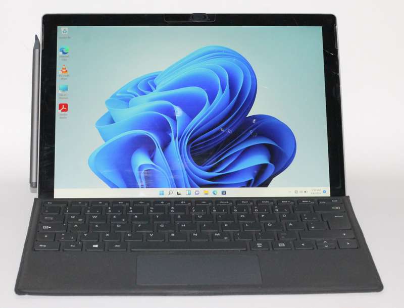 Microsoft Surface Pro 6 12.3-inch Tablet - Intel Core i5-8250U 128GB SSD 8GB RAM Win 11