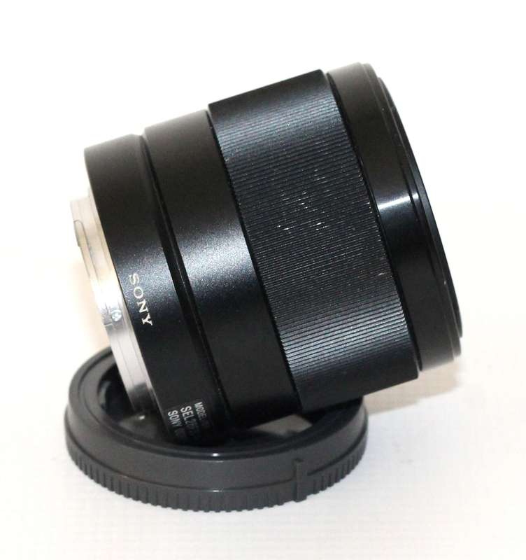 Sony FE 28mm f/2 Lens
